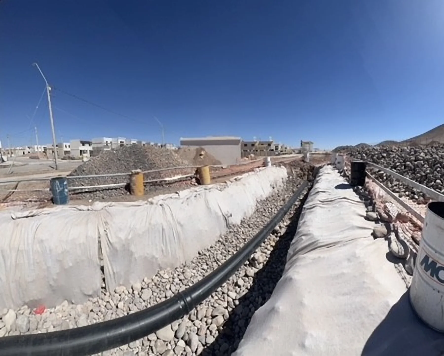 Drenaje pluvial y saneamiento con tubería HDPE